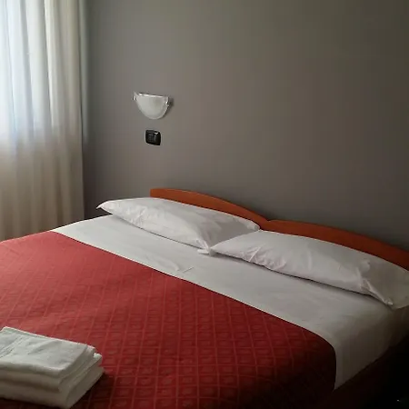 Flying Hotel 3*
