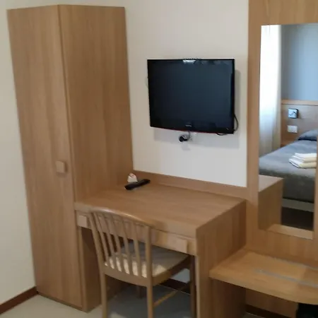 Flying Hotel 3*