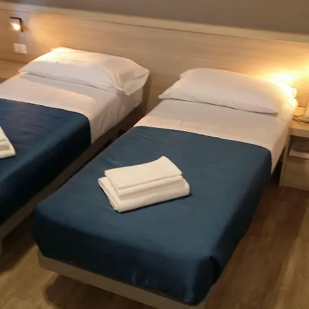 Hotel Flying