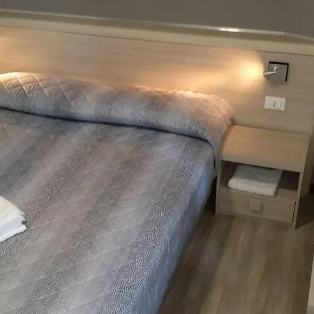 Flying Hotel 3*