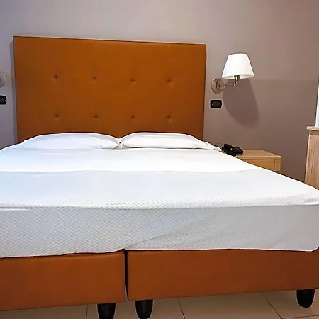 Hotel Flying 3*