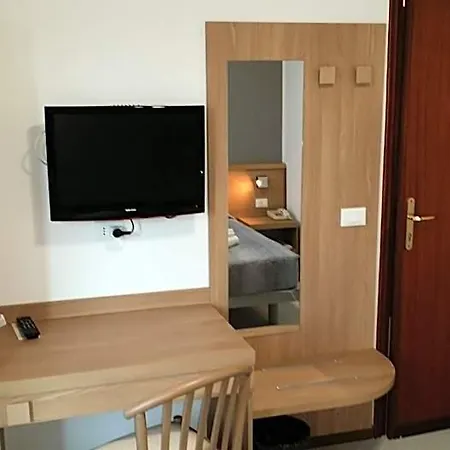 Hotel Flying 3*