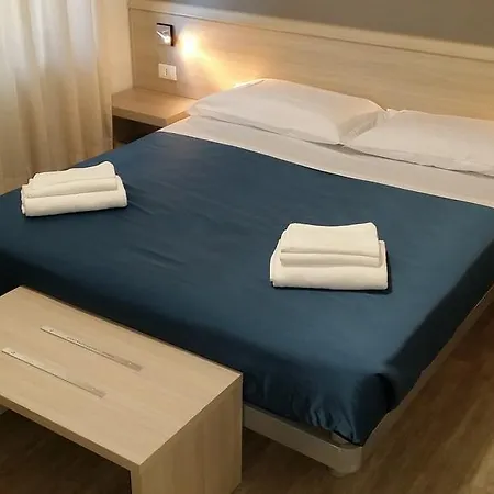 Hotel Flying