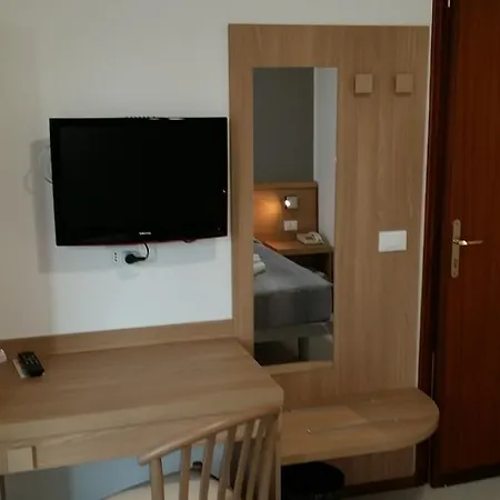 Hotel Flying 3*