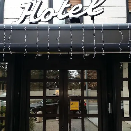 Hotel Flying 3*