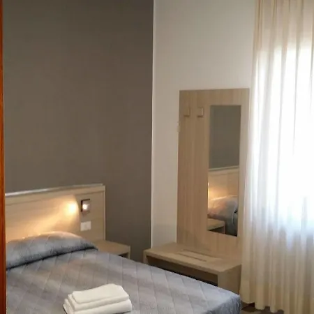 Flying Hotel 3*