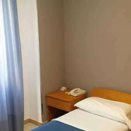 Hotel Flying 3*