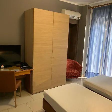 Hotel Flying 3*