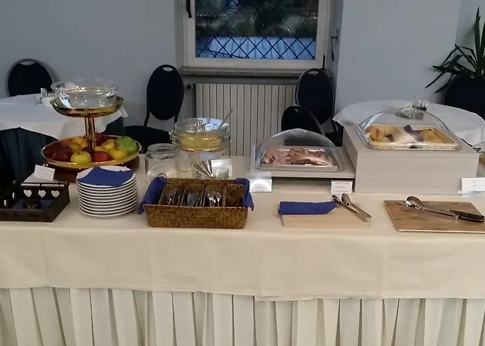 Flying 3* 산 마우리지오 카나베세